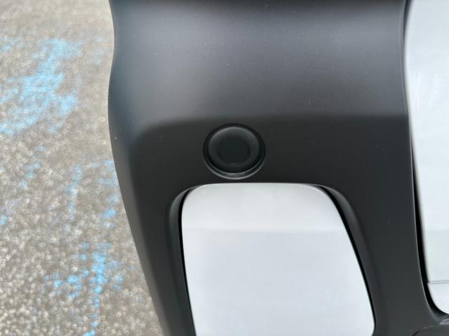 タント ファンクロスターボ　届け出済未使用車　バックカメラ　両側電動スライドドア　クリアランスソナ　衝突被害軽減システム　オートライト　ＬＥＤヘッドランプ　ヘッドライトウォッシャ　スマートキ　アイドリングストップ　電動格納ミラー（35枚目）