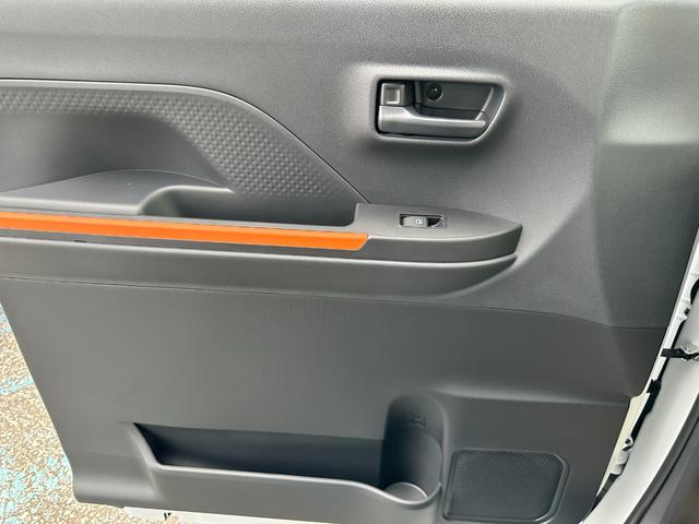 タント ファンクロスターボ　届け出済未使用車　バックカメラ　両側電動スライドドア　クリアランスソナ　衝突被害軽減システム　オートライト　ＬＥＤヘッドランプ　ヘッドライトウォッシャ　スマートキ　アイドリングストップ　電動格納ミラー（49枚目）