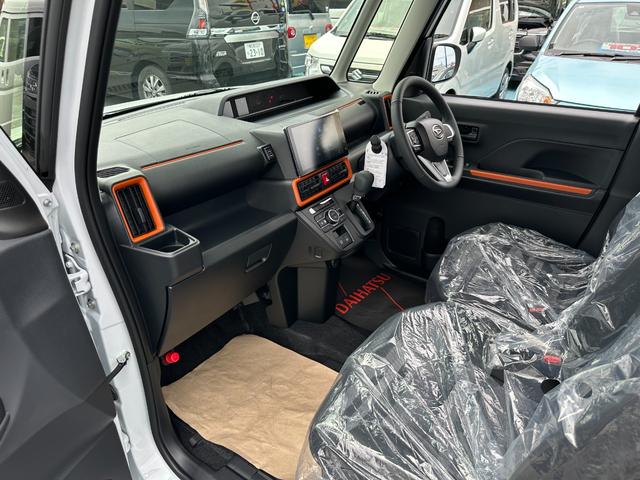 タント ファンクロスターボ　届け出済未使用車　バックカメラ　両側電動スライドドア　クリアランスソナ　衝突被害軽減システム　オートライト　ＬＥＤヘッドランプ　ヘッドライトウォッシャ　スマートキ　アイドリングストップ　電動格納ミラー（62枚目）