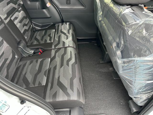 タント ファンクロスターボ　届け出済未使用車　バックカメラ　両側電動スライドドア　クリアランスソナ　衝突被害軽減システム　オートライト　ＬＥＤヘッドランプ　ヘッドライトウォッシャ　スマートキ　アイドリングストップ　電動格納ミラー（75枚目）