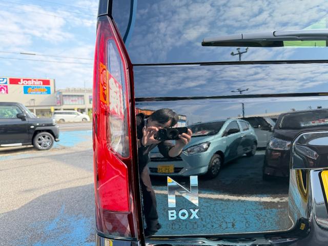 N-BOX ベースグレード 届出済未使用 バックカメラ 両側スライド・片側電動 クリアランスソナー クルーズコントロール レーンアシスト 衝突被害軽減システム オートライト LEDヘッドランプ スマートキー アイドリングストップ(25枚目)