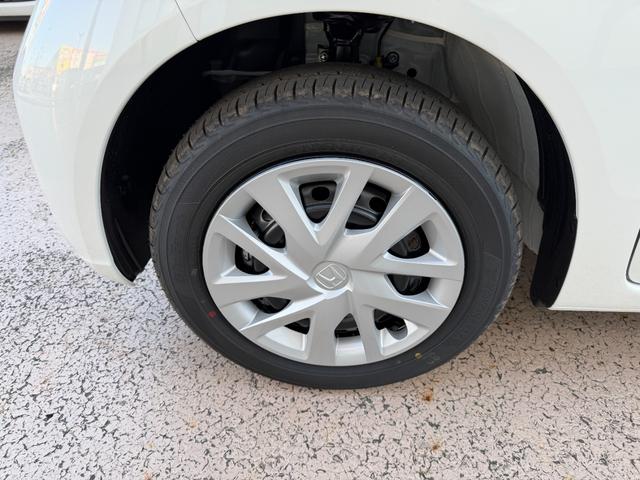 Ｎ－ＢＯＸ ベースグレード　届出済未使用　バックカメラ　両側スライド・片側電動　オートクルーズコントロール　衝突被害軽減システム　オートライト　ＬＥＤヘッドランプ　スマートキー　アイドリングストップ　電動格納ミラー　ＣＶＴ（20枚目）