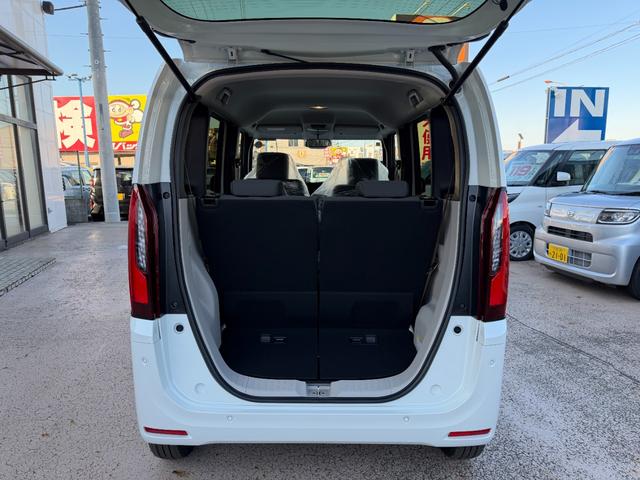 N-BOX ベースグレード 届出済未使用 バックカメラ 両側スライド・片側電動 クリアランスソナー クルーズコントロール 衝突被害軽減システム オートライト LEDヘッドランプ スマートキー アイドリングストップ 電動格納ミラ-(19枚目)