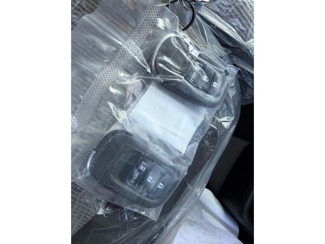 N-BOX ベースグレード 届出済未使用 バックカメラ 両側スライド・片側電動 クリアランスソナー クルーズコントロール 衝突被害軽減システム オートライト LEDヘッドランプ スマートキー アイドリングストップ 電動格納ミラ-(50枚目)