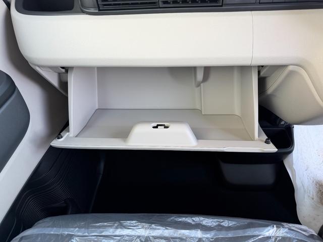 N-BOX ベースグレード 届出済未使用 バックカメラ 両側スライド・片側電動 クリアランスソナー クルーズコントロール 衝突被害軽減システム オートライト LEDヘッドランプ スマートキー アイドリングストップ 電動格納ミラ-(57枚目)