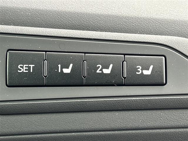 アルファード ２．５Ｓ　Ｃパッケージ　禁煙車　純正ナビ　ツインムーンルーフ　前席シートヒーター　前席ベンチレーション　全席パワーシート　１２．１インチフリップダウンモニター　レーダークルーズコントロール　三眼ＬＥＤヘッドライト　純正ＥＴＣ（12枚目）