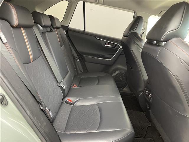 ＲＡＶ４ アドベンチャー　純正９型ナビ　（フルセグＴＶ・ＢＴ・ＨＤＭＩ・ＣＤ・ＤＶＤ・ＡＭ・ＦＭ）バックカメラ　ＢＳＭ　ドラレコ　パワーシート　デジタルインナーミラー　レーダークルコン　レーンキープ　オートマチックハイビーム（15枚目）