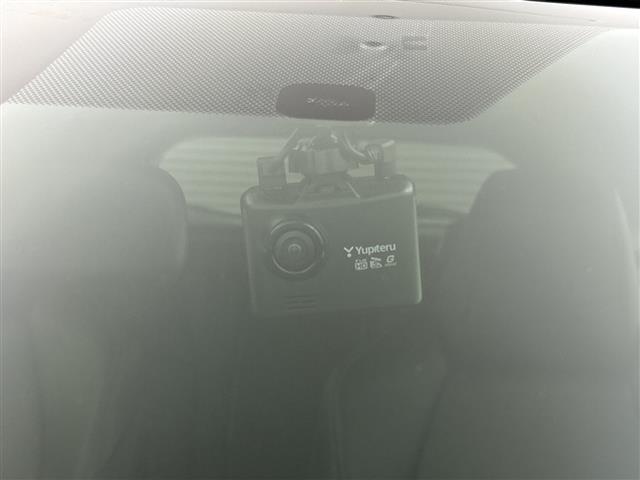 カローラツーリング ハイブリッド　ダブルバイビー　禁煙車　純正ディスプレイオーディオ　フルセグ　ＡｐｐｌｅＣａｒＰｒａｙ　ＡｎｄｒｏｉｄＡｕｔｏ　バックモニター　オートライト　オートハイビーム　レーダークルーズコントロール　ブラインドスポットモニター（25枚目）