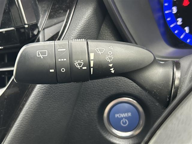 カローラツーリング ハイブリッド　ダブルバイビー　禁煙車　純正ディスプレイオーディオ　フルセグ　ＡｐｐｌｅＣａｒＰｒａｙ　ＡｎｄｒｏｉｄＡｕｔｏ　バックモニター　オートライト　オートハイビーム　レーダークルーズコントロール　ブラインドスポットモニター（29枚目）