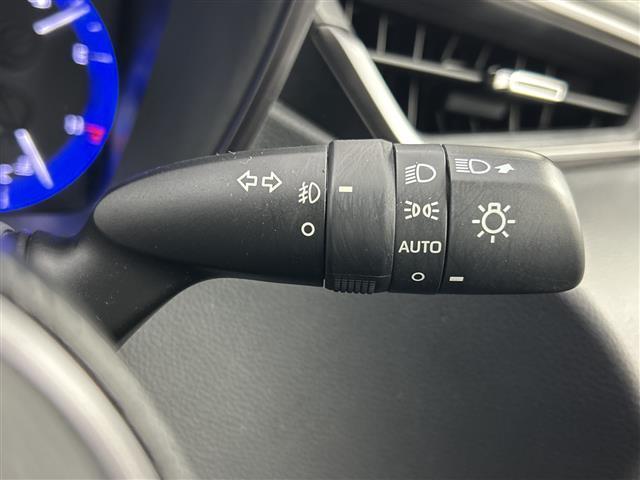 カローラツーリング ハイブリッド　ダブルバイビー　禁煙車　純正ディスプレイオーディオ　フルセグ　ＡｐｐｌｅＣａｒＰｒａｙ　ＡｎｄｒｏｉｄＡｕｔｏ　バックモニター　オートライト　オートハイビーム　レーダークルーズコントロール　ブラインドスポットモニター（30枚目）