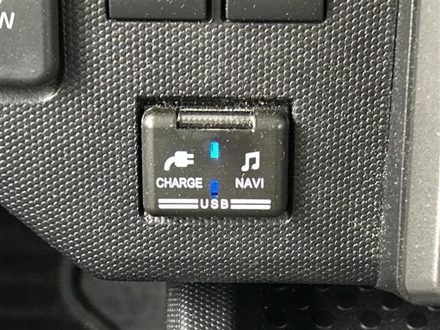 タフト Ｇ　クロムベンチャー　禁煙車／７インチディスプレイオーディオ／バックカメラ／シートヒーター／ガラスルーフ／ＬＥＤヘッドライト／電動パーキングブレーキ／オートブレーキホールド／コーナーセンサー／衝突軽減ブレーキ（8枚目）