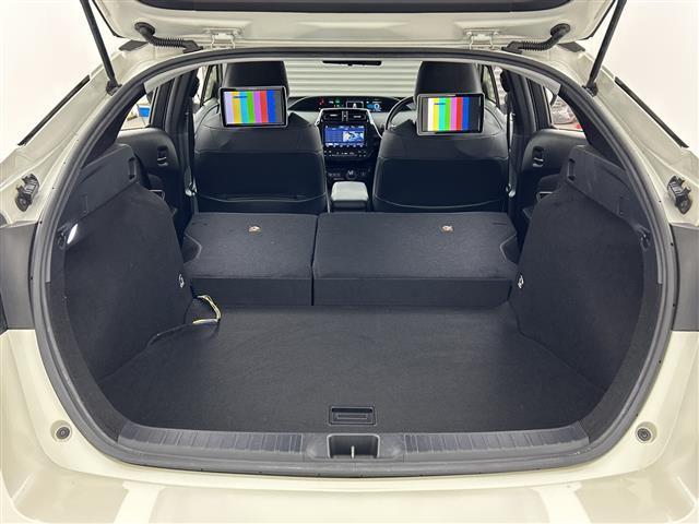 プリウス Ｓツーリングセレクション　純正ナビ／バックカメラ／後席モニター／衝突被害軽減ブレーキ／レーダークルーズコントロール／シートヒーター／ドライブレコーダー／ビルトインＥＴＣ／ＴＯＭ’Ｓ製ＡＷ／オートハイビーム／スマートキー（33枚目）