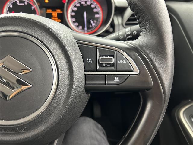スイフト XRリミテッド 禁煙車/社外ナビ/ワンセグTV/バックカメラ/スズキセーフティサポート/シートヒーター/ステアリングスイッチ/ヘッドライトレベライザー/スマートキー/プッシュスタート(12枚目)