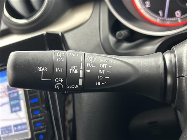 スイフト XRリミテッド 禁煙車/社外ナビ/ワンセグTV/バックカメラ/スズキセーフティサポート/シートヒーター/ステアリングスイッチ/ヘッドライトレベライザー/スマートキー/プッシュスタート(23枚目)