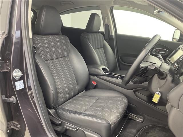 ヴェゼル ハイブリッドＺ・ホンダセンシング　禁煙車／社外ナビ／バックカメラ／レーダークルーズコントロール／シートヒーター／ハーフレザーシート／レーンキープアシスト／先行車発進おしらせ機能／パドルシフト／ビルトインＥＴＣ（14枚目）