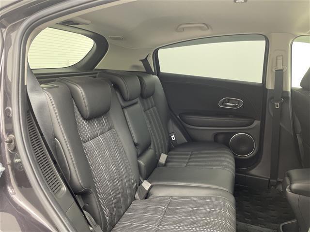 ヴェゼル ハイブリッドＺ・ホンダセンシング　禁煙車／社外ナビ／バックカメラ／レーダークルーズコントロール／シートヒーター／ハーフレザーシート／レーンキープアシスト／先行車発進おしらせ機能／パドルシフト／ビルトインＥＴＣ（15枚目）