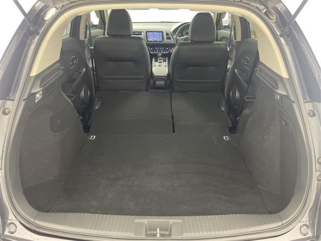 ヴェゼル ハイブリッドＺ・ホンダセンシング　禁煙車／社外ナビ／バックカメラ／レーダークルーズコントロール／シートヒーター／ハーフレザーシート／レーンキープアシスト／先行車発進おしらせ機能／パドルシフト／ビルトインＥＴＣ（33枚目）