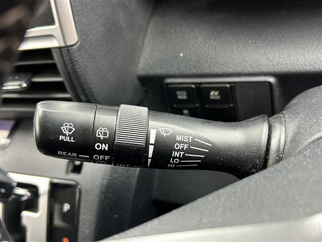 シエンタ ハイブリッドG 禁煙車 純正12インチフリップダウンモニター 純正7型ナビ 360度モニター 両側パワースライドドア モデリスタエアロ ライトレベライザー AAC レーンキープシステム 衝突軽減ブレ(21枚目)