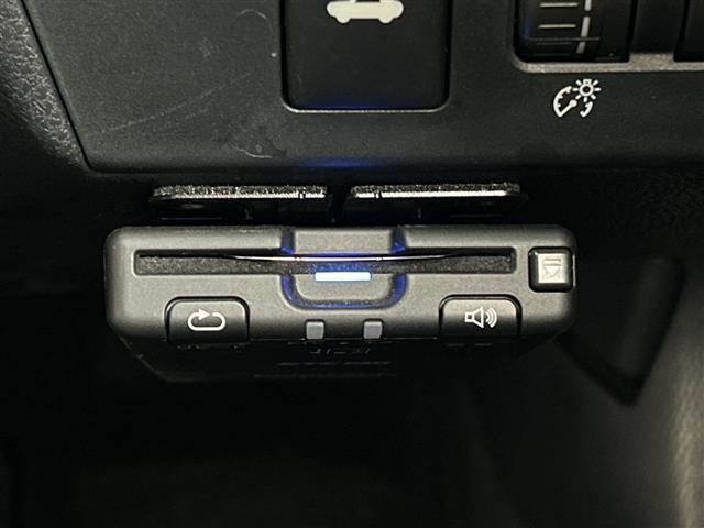 ８６ ＧＴ　禁煙車　純正７型ナビ　ＣＤ／ＤＶＤ／フルセグＴＶ／Ｂｌｕｅｔｏｏｔｈ　バックカメラ　パドルシフト　プッシュスタート　スマートキー　ＥＴＣ　ＡＡＣ　クルーズコントロール　オートライト（8枚目）