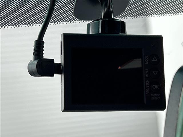 ８６ ＧＴ　禁煙車　純正７型ナビ　ＣＤ／ＤＶＤ／フルセグＴＶ／Ｂｌｕｅｔｏｏｔｈ　バックカメラ　パドルシフト　プッシュスタート　スマートキー　ＥＴＣ　ＡＡＣ　クルーズコントロール　オートライト（11枚目）