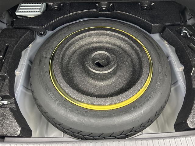 ８６ ＧＴ　禁煙車　純正７型ナビ　ＣＤ／ＤＶＤ／フルセグＴＶ／Ｂｌｕｅｔｏｏｔｈ　バックカメラ　パドルシフト　プッシュスタート　スマートキー　ＥＴＣ　ＡＡＣ　クルーズコントロール　オートライト（12枚目）