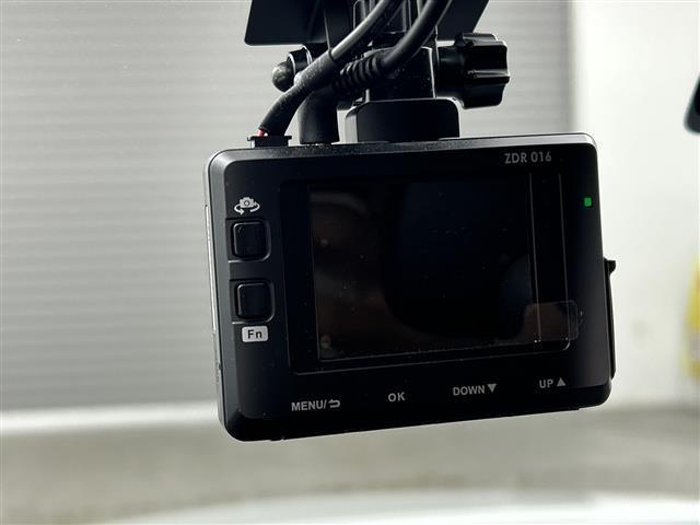 Ｃ－ＨＲ Ｇ　モード　ネロ　セーフティプラスＩＩ　禁煙車／純正ＤＡ／全方位カメラ／トヨタセーフティセンス・ＰＣＳ・ＬＴＡ・ＢＳＭ・レーダークルーズコントロール／オートハイビーム／シートヒーター／ビルトインＥＴＣ２．０／ドラレコ／コーナーセンサー（11枚目）