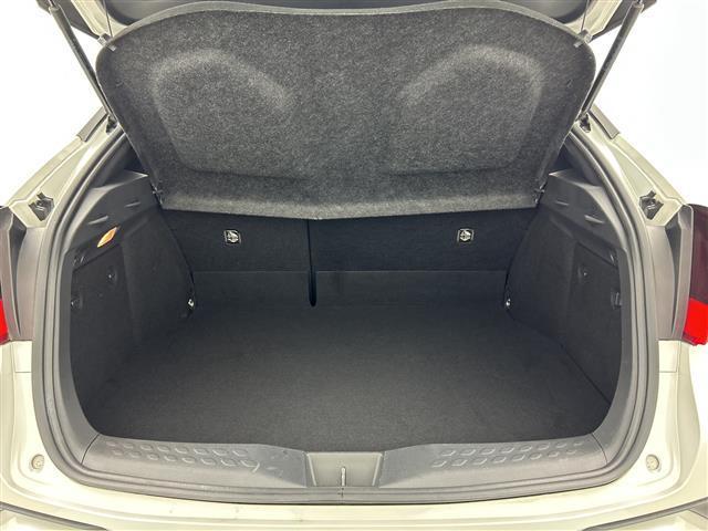 Ｃ－ＨＲ Ｇ　モード　ネロ　セーフティプラスＩＩ　禁煙車／純正ＤＡ／全方位カメラ／トヨタセーフティセンス・ＰＣＳ・ＬＴＡ・ＢＳＭ・レーダークルーズコントロール／オートハイビーム／シートヒーター／ビルトインＥＴＣ２．０／ドラレコ／コーナーセンサー（16枚目）