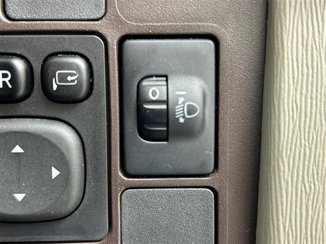 パッソ プラスハナ　Ｇパッケージ　禁煙車　純正ナビ　フルセグＴＶ　Ｂｌｕｅｔｏｏｔｈ／ＣＤ／ＡＵＸ　ＡＡＣ　電格ミラー　バックモニター　ドラレコ　ＥＴＣ　アイドリングストップ　ライトレベライザー　フォグライト　純正アルミホイール（13枚目）