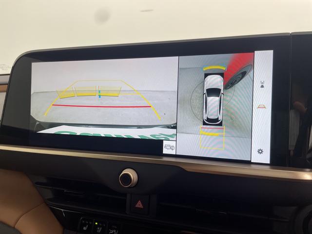 クラウンスポーツ Ｚ　禁煙車　純正ナビ　フルセグＴＶ／Ｂｌｕｅｔｏｏｔｈ／ＡｐｐｌｅＣａｒｐｌａｙ　パノラマルーフ　　ブラウンレザー　デジタルミラー　トヨタチームメイト　パノラミックビューモニター／ＢＳＭ／レーダークルコン（5枚目）