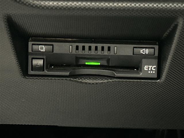 ライズ Ｚ　純正９型ディスプレイオーディオ　バックカメラ　シートヒーター　ＥＴＣ　プリクラッシュセーフティ　レーダークルーズコントロール　レーンキープアシスト　ＬＥＤヘッドライト　オートライト前後コーナーセンサ－（6枚目）