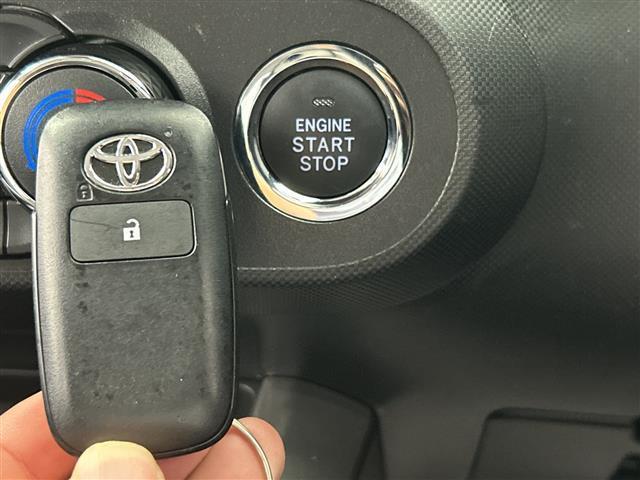 ライズ Ｚ　純正９型ディスプレイオーディオ　バックカメラ　シートヒーター　ＥＴＣ　プリクラッシュセーフティ　レーダークルーズコントロール　レーンキープアシスト　ＬＥＤヘッドライト　オートライト前後コーナーセンサ－（13枚目）