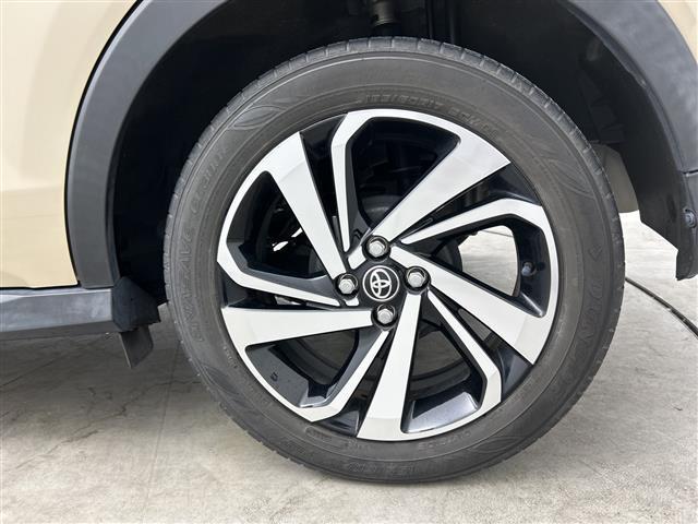 ライズ Ｚ　純正９型ディスプレイオーディオ　バックカメラ　シートヒーター　ＥＴＣ　プリクラッシュセーフティ　レーダークルーズコントロール　レーンキープアシスト　ＬＥＤヘッドライト　オートライト前後コーナーセンサ－（17枚目）