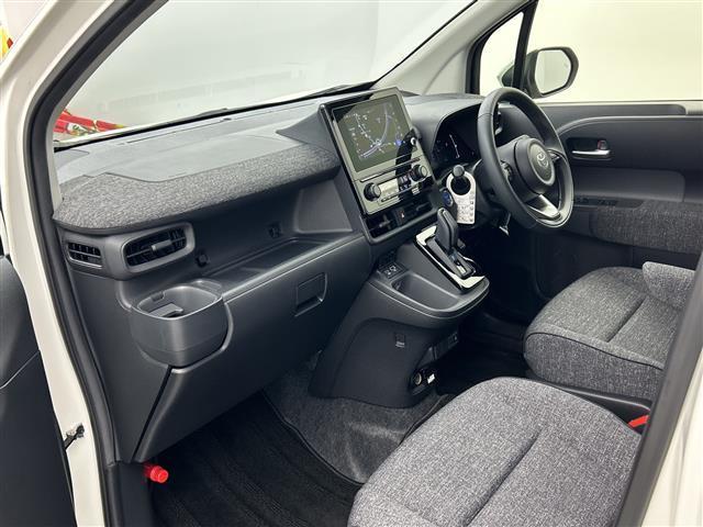 シエンタ ハイブリッドＺ　禁煙車／純正９型オーディオ／フルセグＴＶ／バックカメラ／ＢＳＭ／両側パワスラ／ＥＴＣ２．０／レーダークルコン／ＬＥＤオートライト／オートハイビーム／前後コーナーセンサー／スマートキー／スペアキー（35枚目）