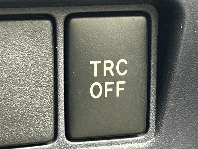 ヴォクシー ハイブリッドＺＳ　煌ＩＩ　純正９型ナビ（フルセグ／ＣＤ／ＤＶＤ／ＢＴ／ＡＭ／ＦＭ／ＳＤ）　バックカメラ　フリップダウンモニター　両側パワスラ　ＬＥＤヘッドライト　前後コーナーセンサー　オートマチックハイビーム（36枚目）