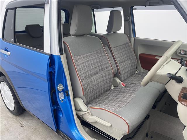 アルトラパン Ｓ　セレクション　禁煙車　社外７インチナビ　フルセグＴＶ／Ｂｌｕｅｔｏｏｔｈ　衝突軽減ブレーキ　前席シートヒーター　スマートキー　純正ＨＩＤヘッドライト　アイドリングストップ　フロアマット　ＡＡＣ（16枚目）