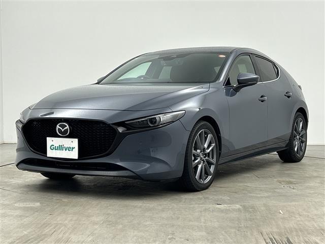 ＭＡＺＤＡ３ファストバック ２０Ｓバーガンディ　セレクション　禁煙車　マツダコネクトナビ　全方位カメラ　前席シートヒーター　レーダークルーズコントロール　ブラインドスポットモニター　メモリ機能付パワーシート　パドルシフト　前後ドライブレコーダー　赤革シート（18枚目）