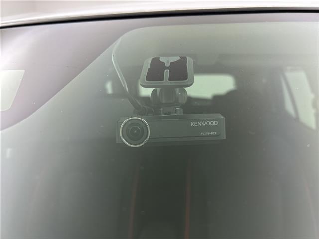 ライズ Ｚ　禁煙車　社外ＳＤナビ（フルセグＴＶ／ＣＤ／ＤＶＤ／ＢＴ）　バックカメラ　レーダークルコン　前席シートヒーター　プリクラッシュ　前後コーナーセンサー　前後ドラレコ　オートライト　ＥＴＣ　革巻ステアリング（13枚目）