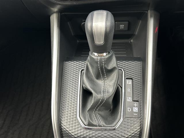 ライズ Ｚ　禁煙車　社外ＳＤナビ（フルセグＴＶ／ＣＤ／ＤＶＤ／ＢＴ）　バックカメラ　レーダークルコン　前席シートヒーター　プリクラッシュ　前後コーナーセンサー　前後ドラレコ　オートライト　ＥＴＣ　革巻ステアリング（30枚目）