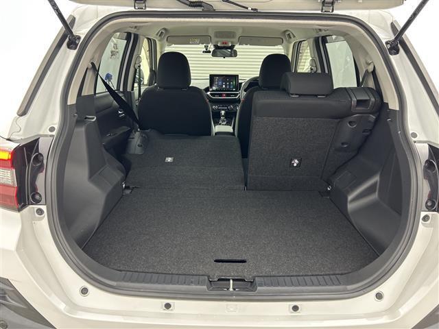 ライズ Ｚ　禁煙車　社外ＳＤナビ（フルセグＴＶ／ＣＤ／ＤＶＤ／ＢＴ）　バックカメラ　レーダークルコン　前席シートヒーター　プリクラッシュ　前後コーナーセンサー　前後ドラレコ　オートライト　ＥＴＣ　革巻ステアリング（42枚目）