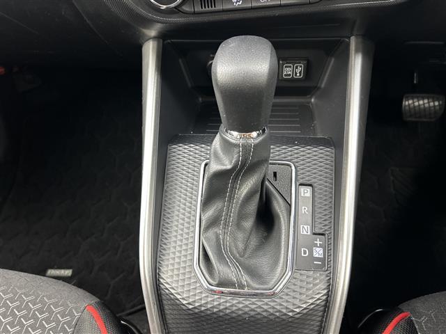 ロッキー G 禁煙車 純正ナビ レーダークルーズコントロール 前席シートヒーター オートライト ビルトインETC プリクラッシュ レーンキープ ドライブレコーダー 電格ミラー プッシュスタート ステアスイッチ(29枚目)