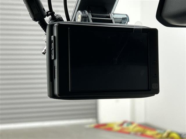 最新ナビ（フルセグ・ワンセグ・ＤＶＤ再生）もご案内。カロッツェリア・アルパイン・イクリプスのナビを取扱しておりバックカメラ（バックモニター）後席モニター（フリップダウンモニター）の取付も可能です。