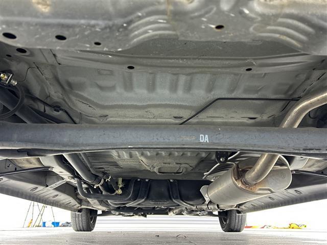 【下廻り】目立つ錆や、オイル漏れもなく安心です！掲載箇所以外にご希望の写真がございましたら、お気軽にお問い合わせ下さい！メールや郵送でお送りさせていただきます。