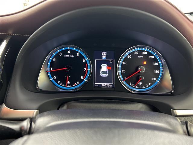 ハリアー プレミアム　禁煙車／アルパインナビ／バックカメラ／パワーバックドア／トヨタセーフティセンス／プリクラッシュセーフティ／オートマチックハイビーム／レーンディパーチャーアラート／運転席パワーシート（7枚目）