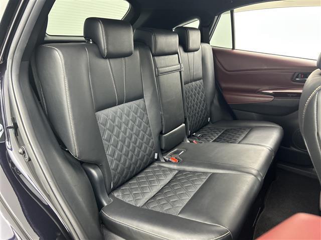 ハリアー プレミアム　禁煙車／アルパインナビ／バックカメラ／パワーバックドア／トヨタセーフティセンス／プリクラッシュセーフティ／オートマチックハイビーム／レーンディパーチャーアラート／運転席パワーシート（15枚目）