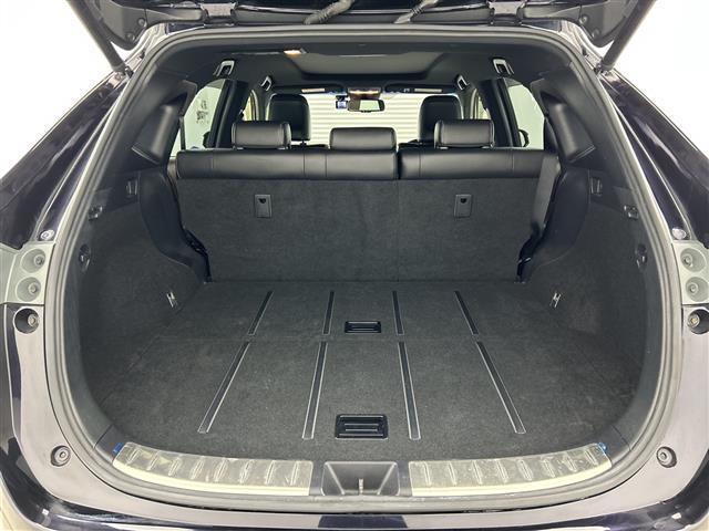 ハリアー プレミアム　禁煙車／アルパインナビ／バックカメラ／パワーバックドア／トヨタセーフティセンス／プリクラッシュセーフティ／オートマチックハイビーム／レーンディパーチャーアラート／運転席パワーシート（16枚目）