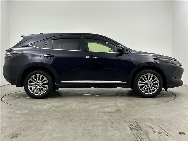 ハリアー プレミアム　禁煙車／アルパインナビ／バックカメラ／パワーバックドア／トヨタセーフティセンス／プリクラッシュセーフティ／オートマチックハイビーム／レーンディパーチャーアラート／運転席パワーシート（31枚目）