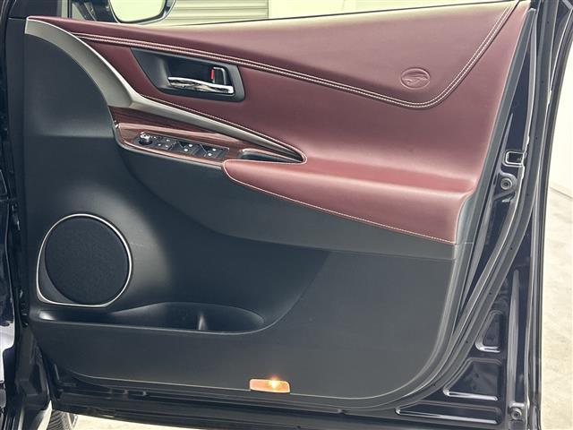 ハリアー プレミアム　禁煙車／アルパインナビ／バックカメラ／パワーバックドア／トヨタセーフティセンス／プリクラッシュセーフティ／オートマチックハイビーム／レーンディパーチャーアラート／運転席パワーシート（37枚目）