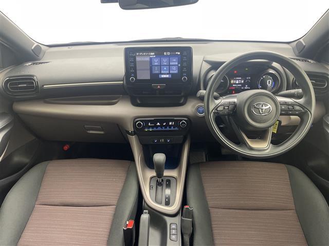 ヤリス ハイブリッドG /禁煙車/純正ナビ/バックカメラ/トヨタセーフティセンス/プリクラッシュセーフティ/オートマチックハイビーム/レーダークルーズコントロール/前席シートヒーター/ビルトインETC(2枚目)