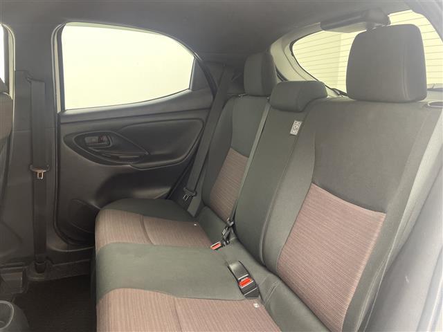 ヤリス ハイブリッドG /禁煙車/純正ナビ/バックカメラ/トヨタセーフティセンス/プリクラッシュセーフティ/オートマチックハイビーム/レーダークルーズコントロール/前席シートヒーター/ビルトインETC(27枚目)