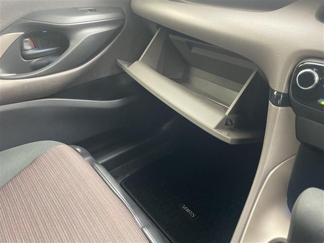 ヤリス ハイブリッドG /禁煙車/純正ナビ/バックカメラ/トヨタセーフティセンス/プリクラッシュセーフティ/オートマチックハイビーム/レーダークルーズコントロール/前席シートヒーター/ビルトインETC(28枚目)